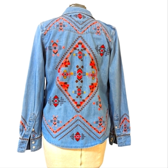 Driftwood Lana Western Embroidered Aztec Denim Button Shirt...Size Small - Picture 1 of 9